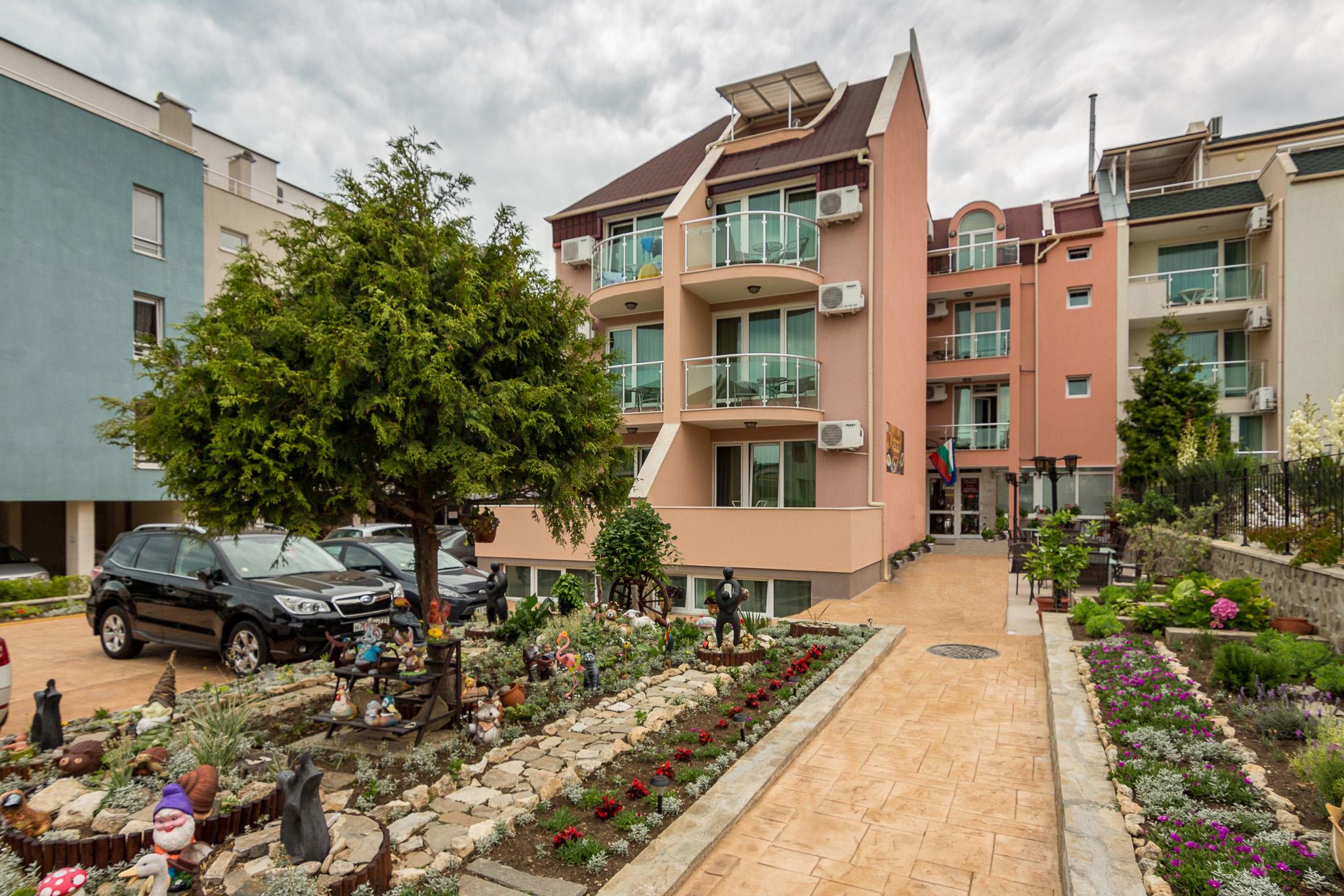 Family Hotel Venera Sveti Vlas Dış mekan fotoğraf